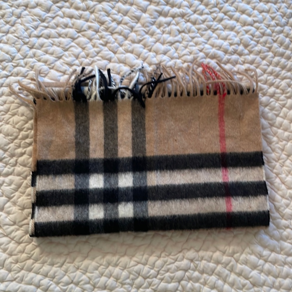 Burberry Classic Check Scarf